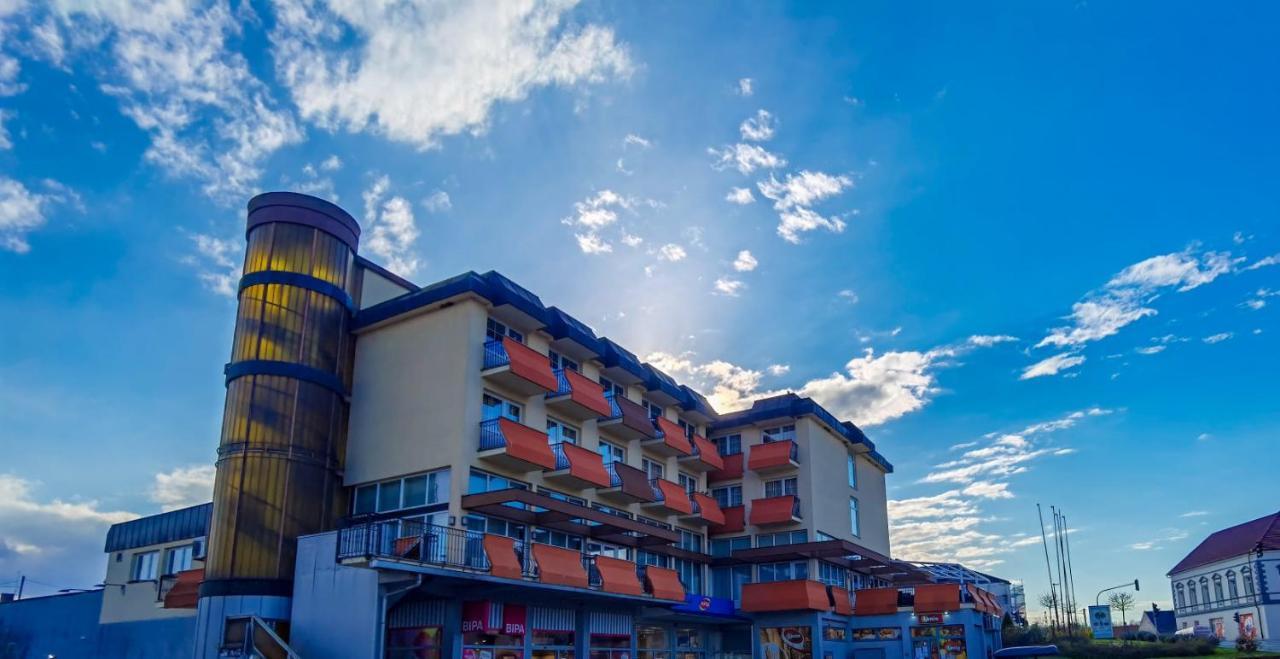 Garesnica Hotel Garic מראה חיצוני תמונה