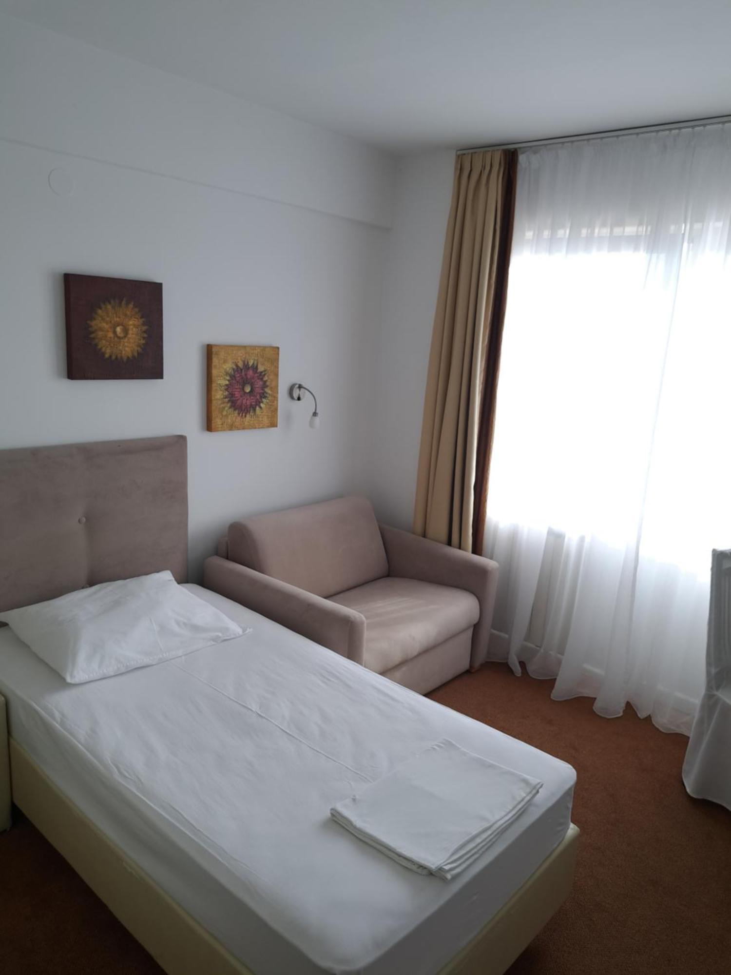 Garesnica Hotel Garic מראה חיצוני תמונה