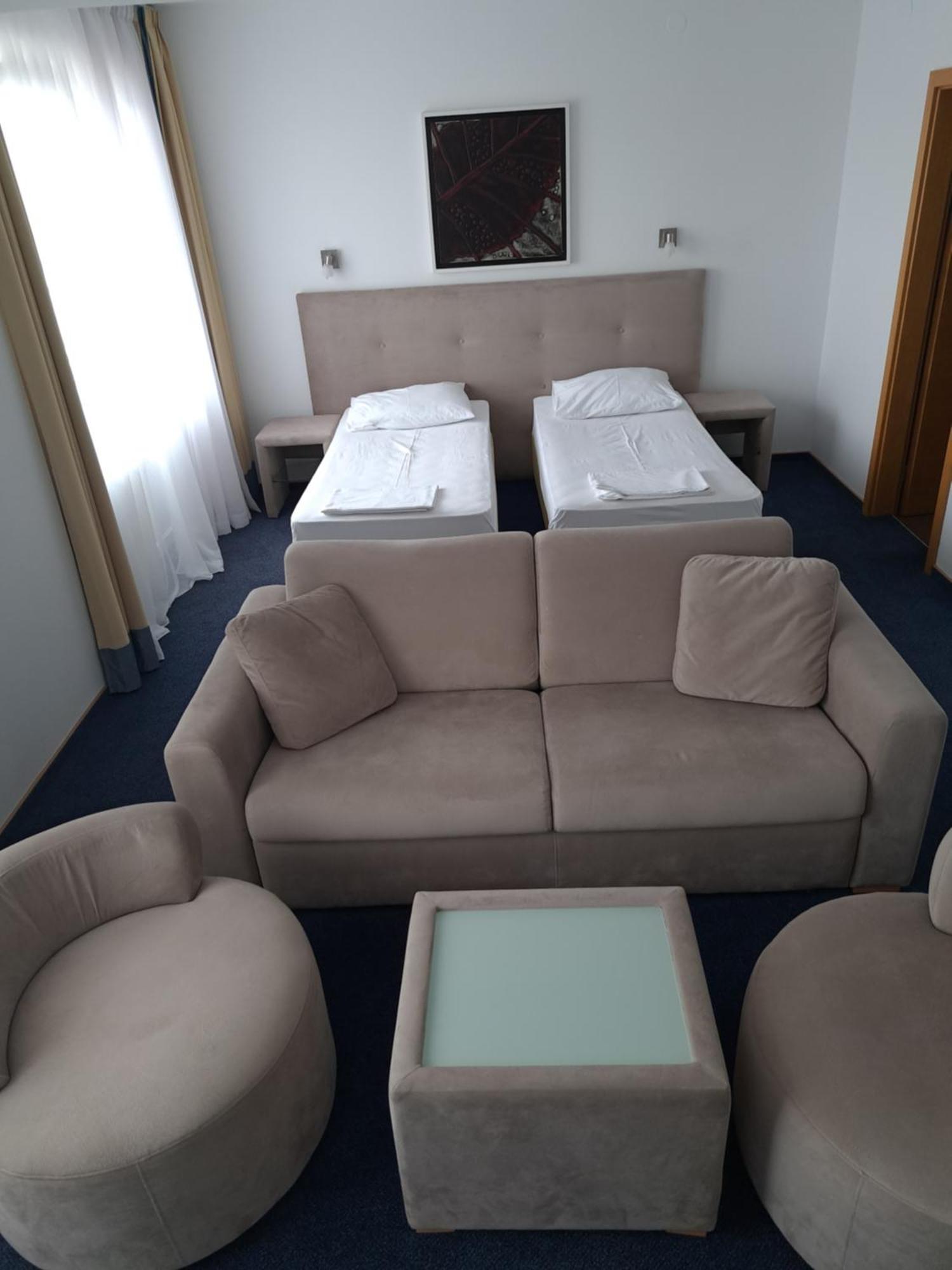 Garesnica Hotel Garic מראה חיצוני תמונה
